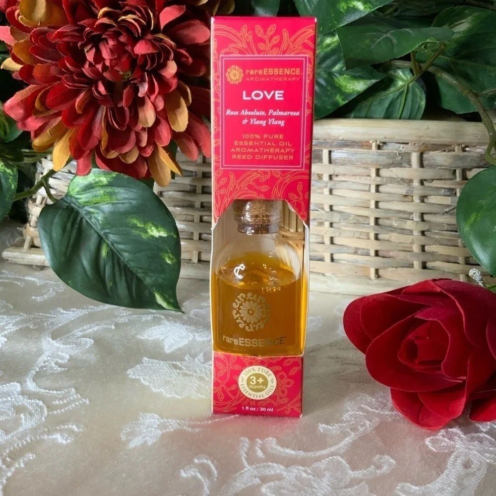 Rare Essence “LOVE” Reed Diffuser Room Aromatherapy Fragrance NEW IN BOX